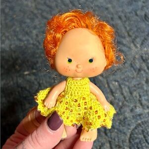 Vintage 1980s Strawberry Shortcake Apple Dumpling Doll